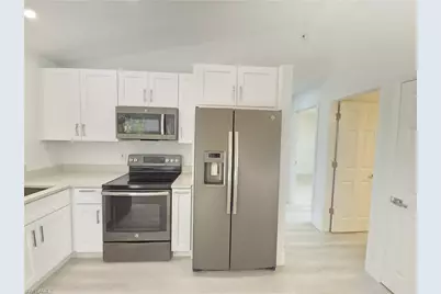 687 Grove Dr, Naples, FL 34120 - Photo 8