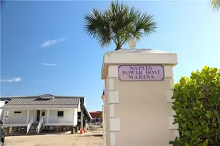 705 11th St S, Naples, FL 34102 - Photo 2