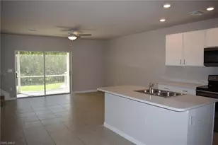 15269 Wildflower Cir, Naples, FL 34119 - Photo 4