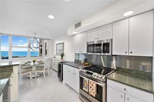 5550 Heron Point Dr, Naples, FL 34108 - Photo 12