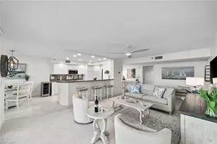 5550 Heron Point Dr, Naples, FL 34108 - Photo 10