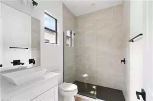 833 91st Ave N, Naples, FL 34108 - Photo 10