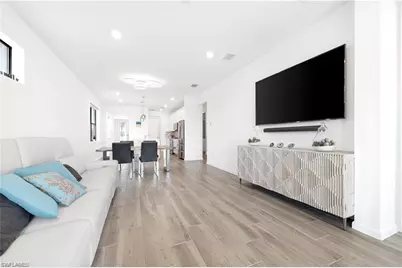 20039 Kingmont Dr, Estero, FL 33928 - Photo 14