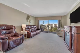 2150 Gulf Shore Blvd N, Naples, FL 34102 - Photo 4