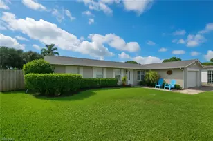 4706 25th Ave SW, Naples, FL 34116 - Photo 2