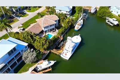 1748 Jewel Box Dr, Sanibel, FL 33957 - Photo 44