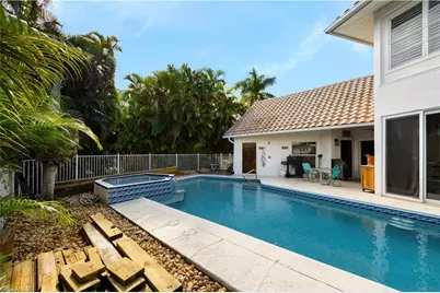 1748 Jewel Box Dr, Sanibel, FL 33957 - Photo 10