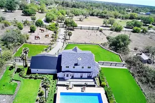 13260 Sleepy Hollow Ln, Fort Myers, FL 33913 - Photo 4