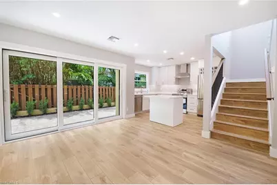 1130 5th St S #B, Naples, FL 34102 - Photo 4