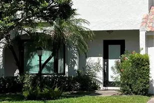 1130 5th St S, Naples, FL 34102 - Photo 2