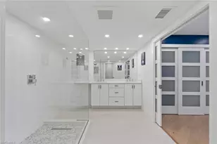 4901 Gulf Shore Blvd N, Naples, FL 34103 - Photo 20