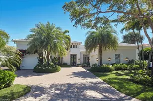 2220 Miramonte Ct, Naples, FL 34105 - Photo 2