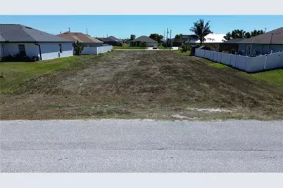 114 NW 10th St, Cape Coral, FL 33993 - Photo 8