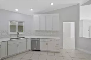 11054 Linnet Ln, Naples, FL 34119 - Photo 18