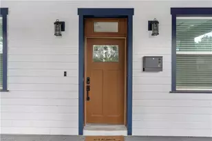 1324 E Giddens Ave, Tampa, FL 33603 - Photo 28