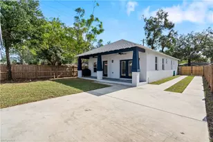 1324 E Giddens Ave, Tampa, FL 33603 - Photo 34