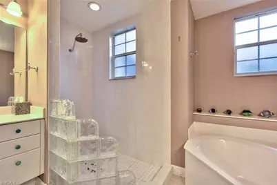 638 Vintage Reserve Cir #2-B, Naples, FL 34119 - Photo 18