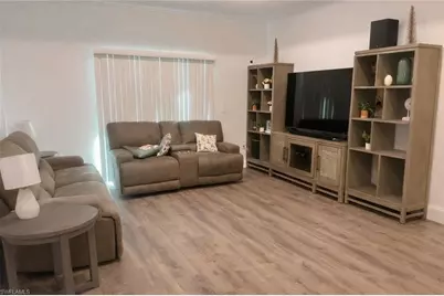 118 Lucille Ave, Fort Myers, FL 33916 - Photo 2