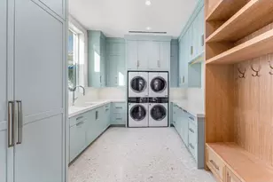 725 Pectin Rd, Naples, FL 34102 - Photo 12