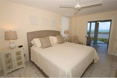 5550 Heron Point Dr #902, Naples, FL 34108 - Photo 12