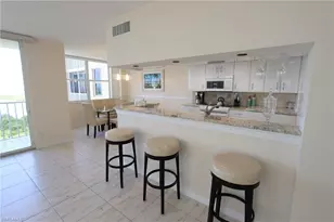 5550 Heron Point Dr, Naples, FL 34108 - Photo 4