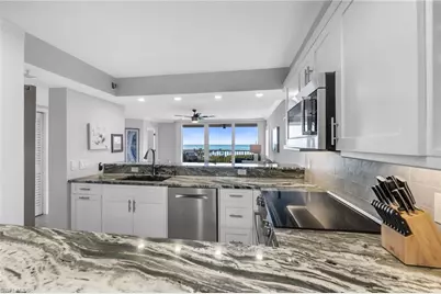 40 Seagate Dr #303A, Naples, FL 34103 - Photo 12