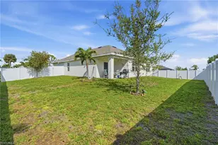 2505 NW 20th Pl, Cape Coral, FL 33993 - Photo 18