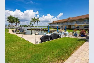 850 Palm St #E2, Marco Island, FL 34145 - Photo 22