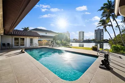 319 Pirates Bight, Naples, FL 34103 - Photo 6