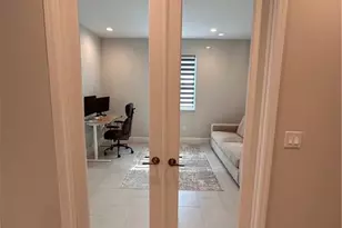 2653 Seychelles Cir, Naples, FL 34112 - Photo 10