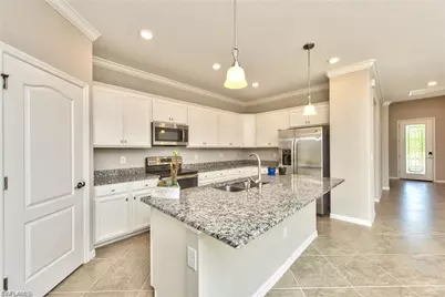 9460 Foxglove Ln, Naples, FL 34120 - Photo 4