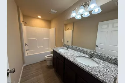 6129 Laurelwood Dr, Fort Myers, FL 33905 - Photo 8