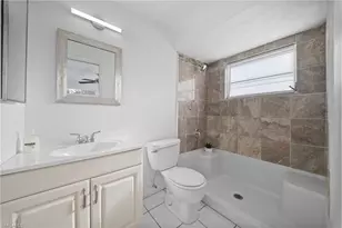 624 SE 35th St, Cape Coral, FL 33904 - Photo 10