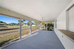 624 SE 35th St, Cape Coral, FL 33904 - Photo 14