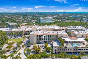 9123 Strada Pl, Naples, FL 34108 - Photo 8