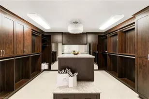 13665 Vanderbilt Dr, Naples, FL 34110 - Photo 28