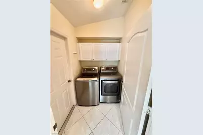 8440 Ibis Cove Cir #B260, Naples, FL 34119 - Photo 2