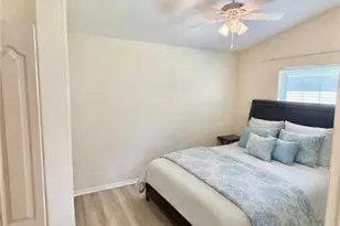 8440 Ibis Cove Cir, Naples, FL 34119 - Photo 6