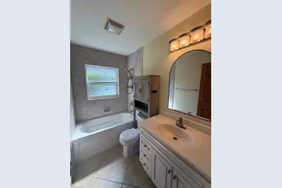 5361 Hickory Wood Dr, Naples, FL 34119 - Photo 18