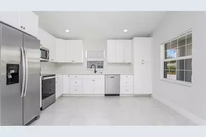 27302 Dortch Ave, Bonita Springs, FL 34135 - Photo 10