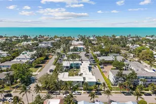 277 8th Ave S, Naples, FL 34102 - Photo 1