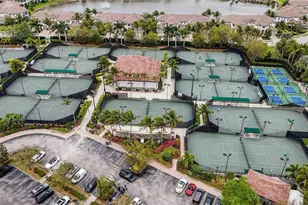 8062 Signature Club Cir, Naples, FL 34113 - Photo 38