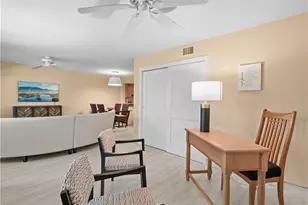 600 Neapolitan Way, Naples, FL 34103 - Photo 20