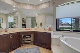 184 Vintage Cir, Naples, FL 34119 - Photo 12