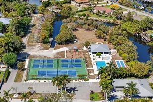 2424 Longboat Dr, Naples, FL 34104 - Photo 32