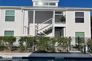 254 6th Ave S, Naples, FL 34102 - Photo 2