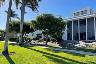 254 6th Ave S, Naples, FL 34102 - Photo 38