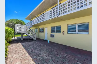 473 12th Ave S #B8, Naples, FL 34102 - Photo 4