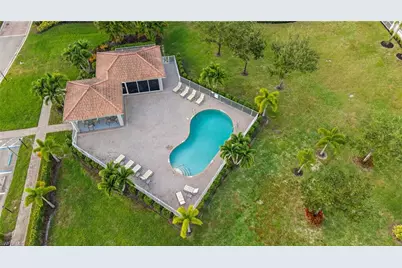 12041 Santaluz Dr #102, Fort Myers, FL 33913 - Photo 20