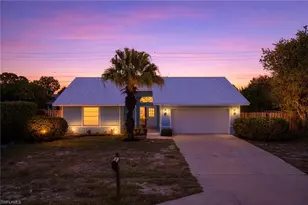 1337 N Alhambra Cir, Naples, FL 34103 - Photo 32